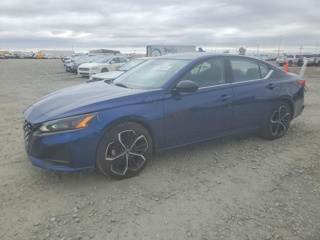 2023 NISSAN ALTIMA en subasta